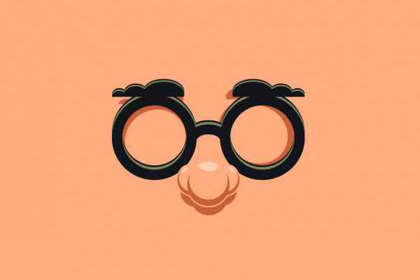 lunettes noires sur gros nez